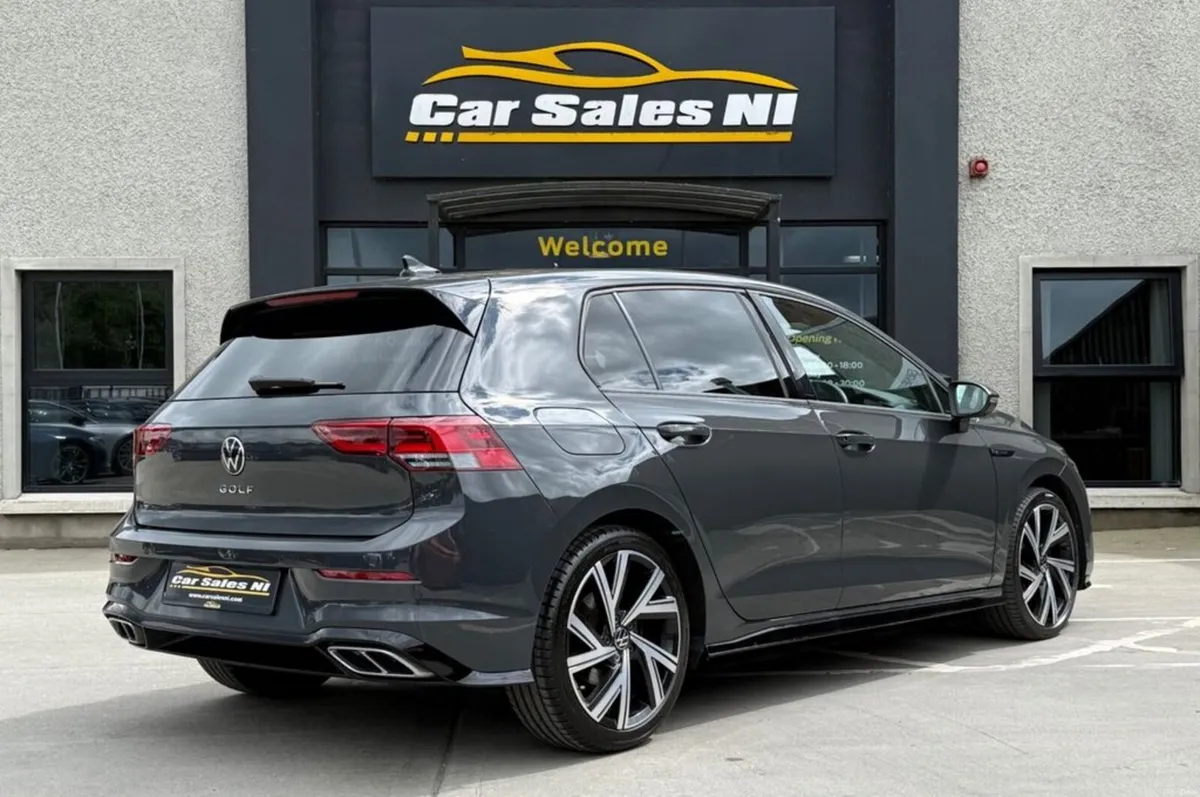 2.0 TDI R-Line Hatchback 5dr Diesel DSG Euro 6 (s/ - Image 4