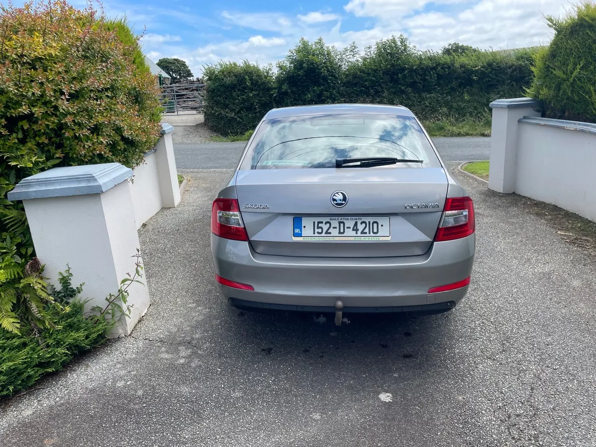 152 Skoda  Octavia  1.6 tdi 110 bhp Ambition - Image 4