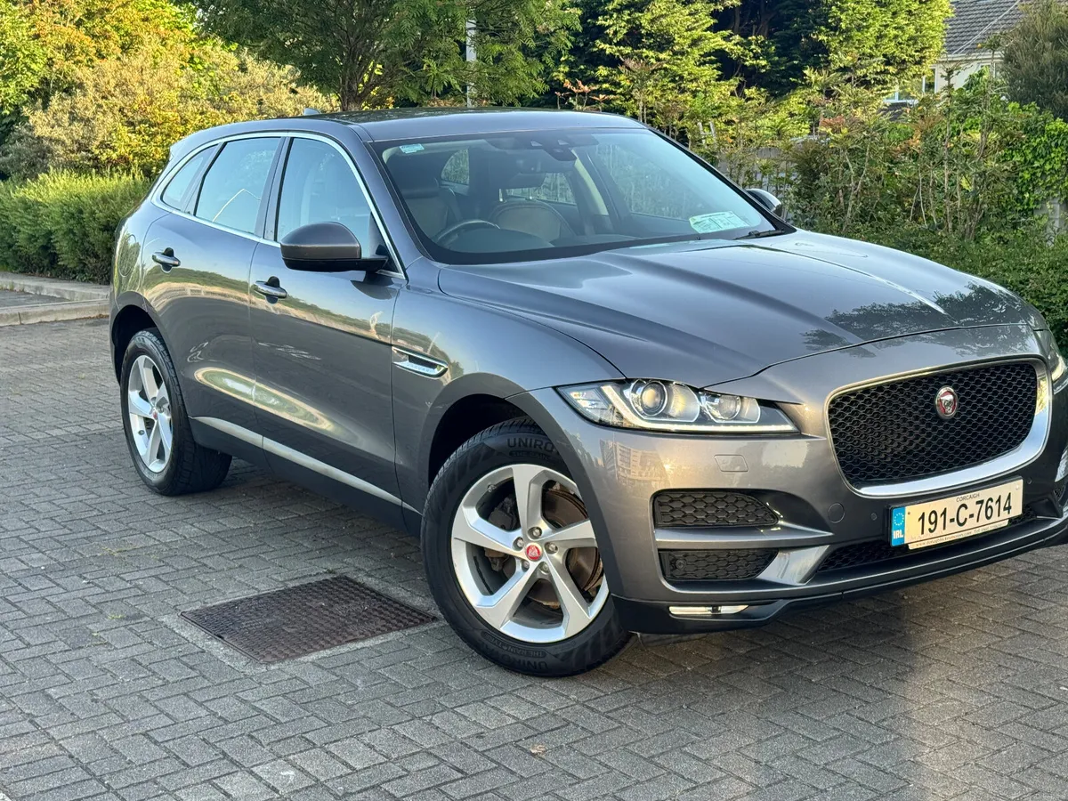 191 Jaguar F-Pace 2.0 AUTO PRESTIGE SAT NAV - Image 4