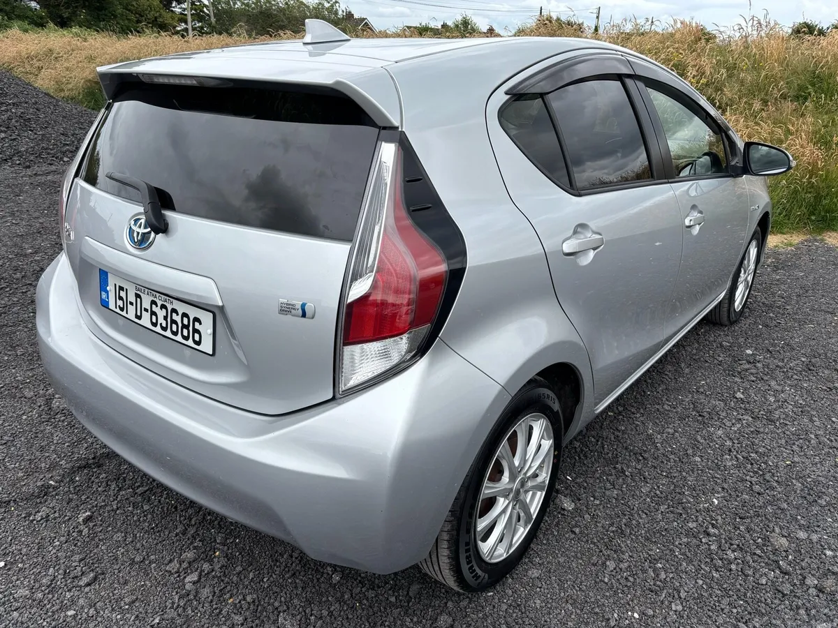 Toyota Aqua 1.5 Hybrid Push Start - Image 4