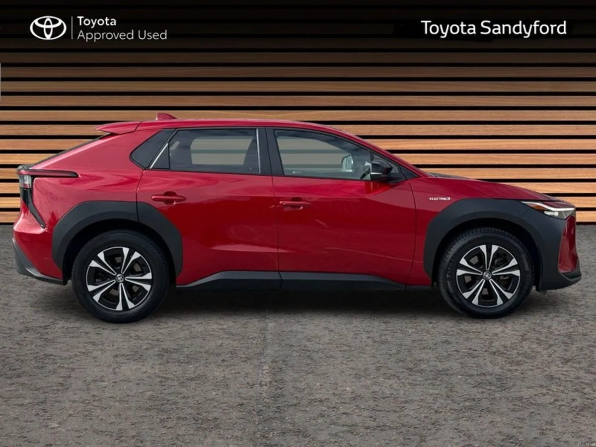 Toyota bZ4X SPORT EV AUTOMATIC // HEATED SEATS & S - Image 3