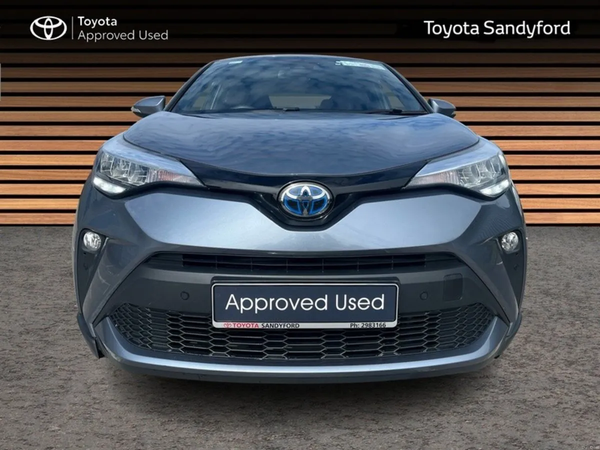 Toyota C-HR HYBRID SPORT // LEATHER HEATED SEATS / - Image 5