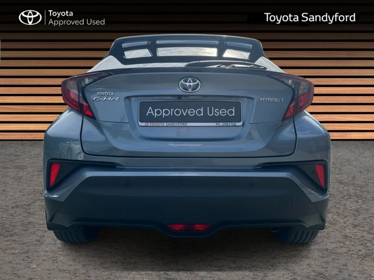 Toyota C-HR HYBRID SPORT // LEATHER HEATED SEATS / - Image 4