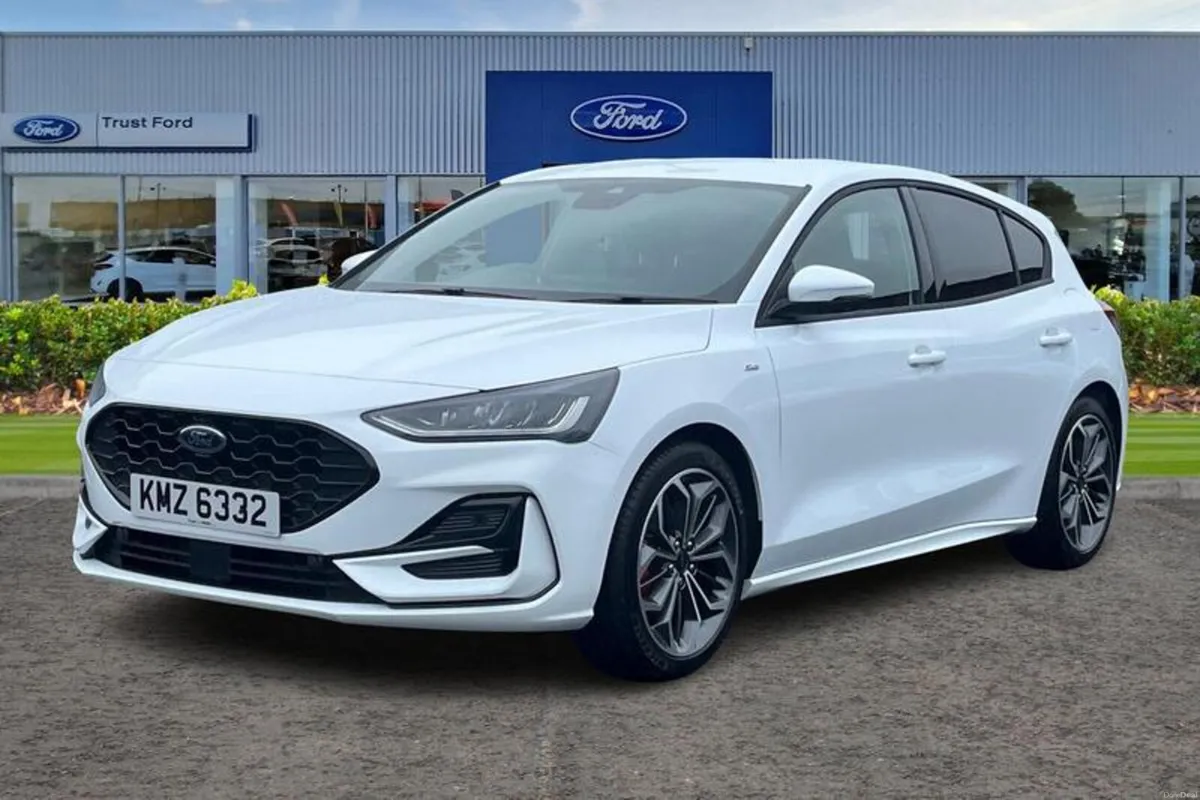 Ford Focus 1.0 EcoBoost Hybrid mHEV 155 ST-Line X - Image 5
