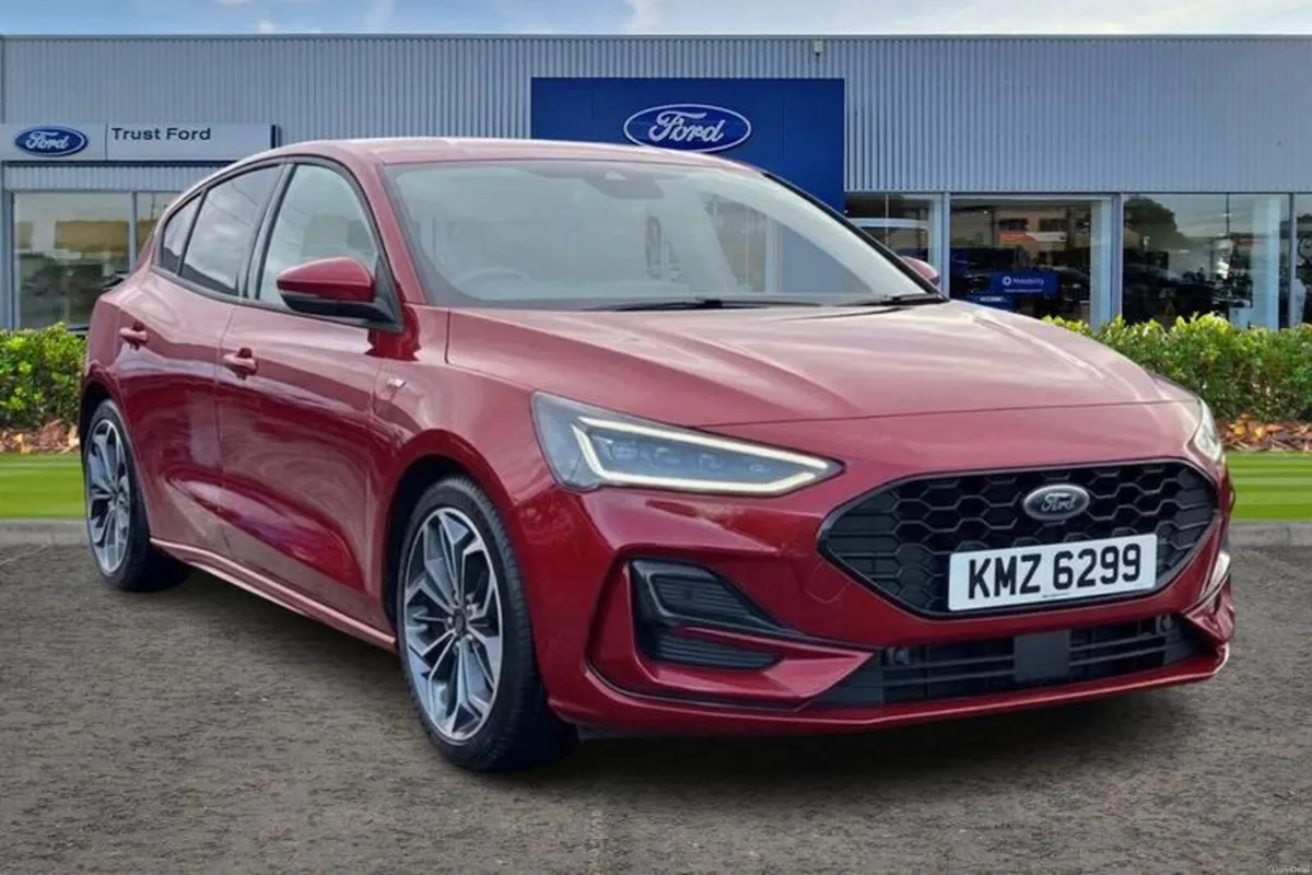 Ford Focus ST-Line X - Image 1