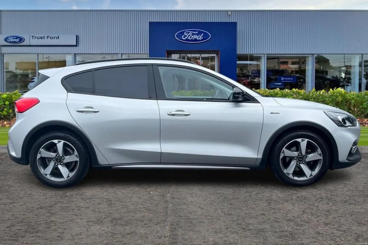 Ford Focus Active Edition - Image 3