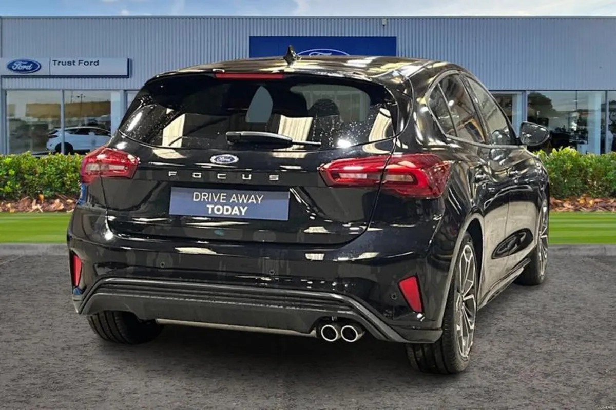 Ford Focus ST-Line X - Image 4