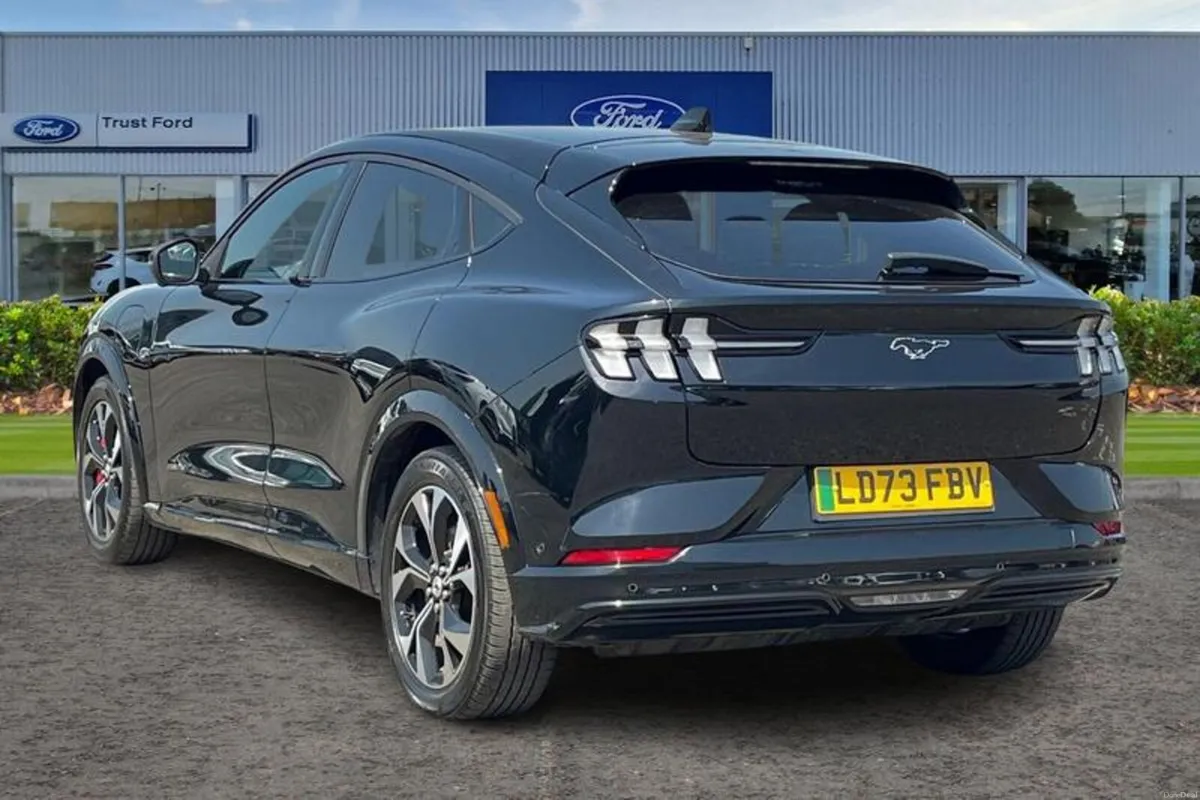 Ford Mustang Mach-E Extended Range - Image 2