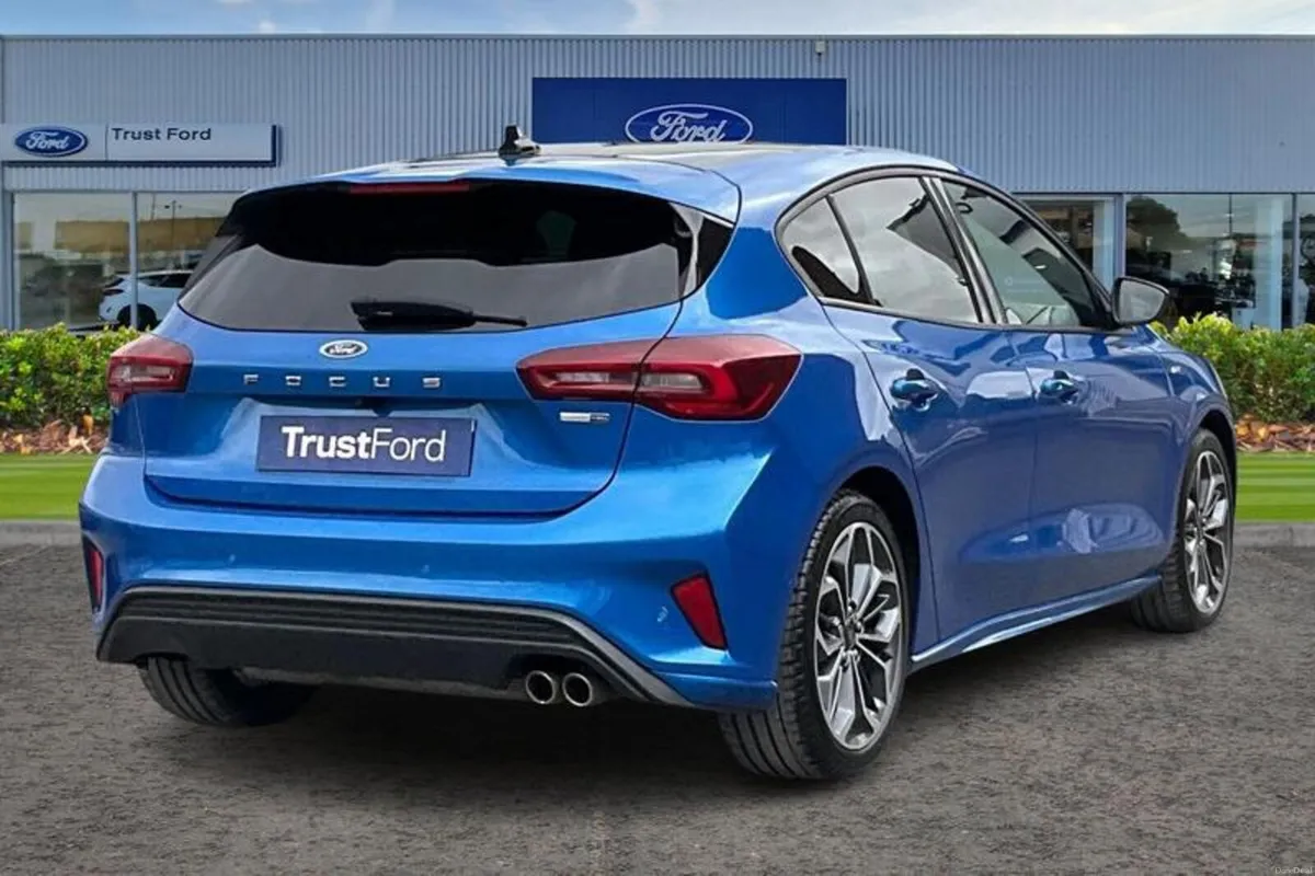 Ford Focus ST-Line Vignale Hybrid mHev - Image 4