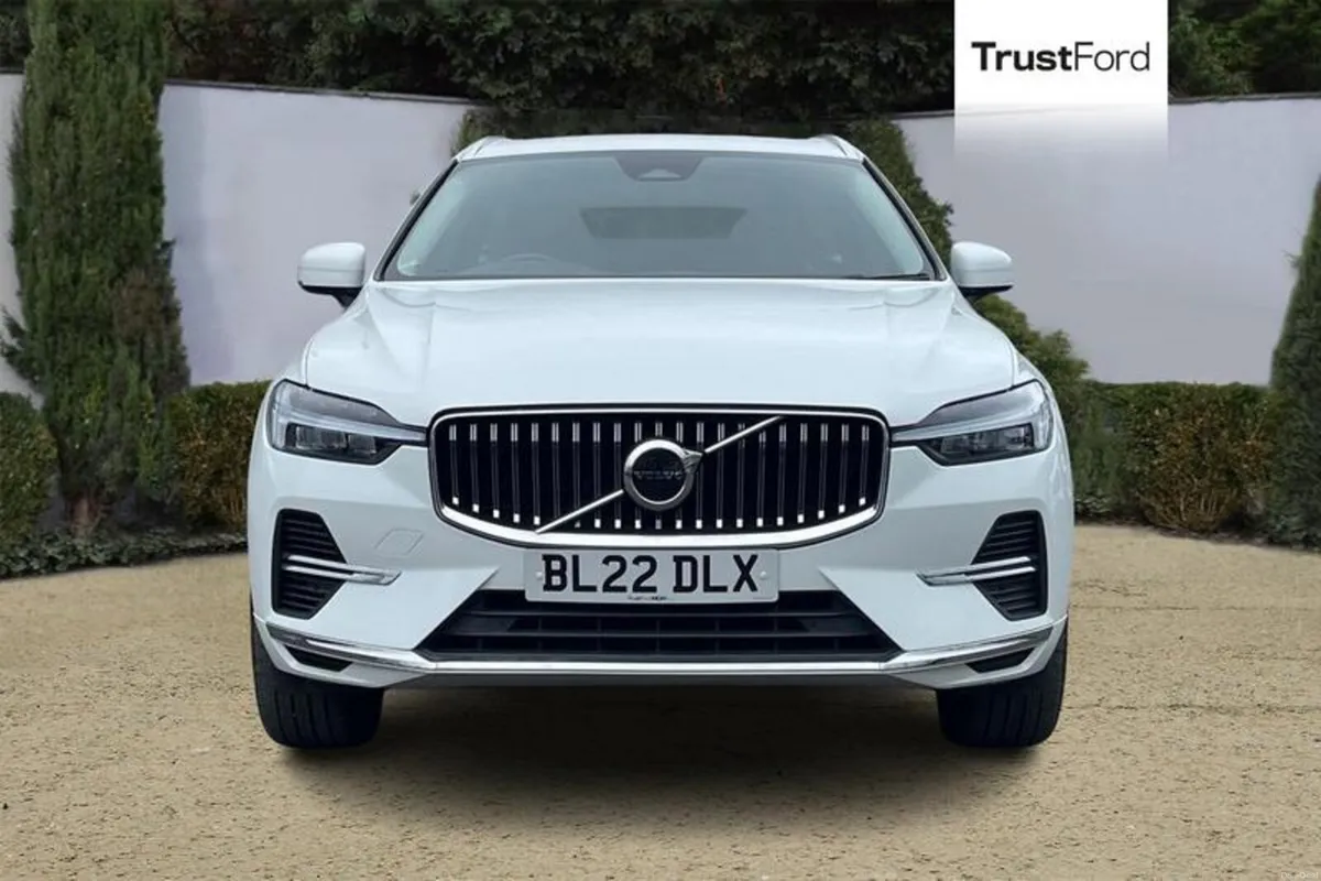 Volvo XC60 2.0h T6 Recharge 18.8kWh Core SUV 5dr P - Image 6