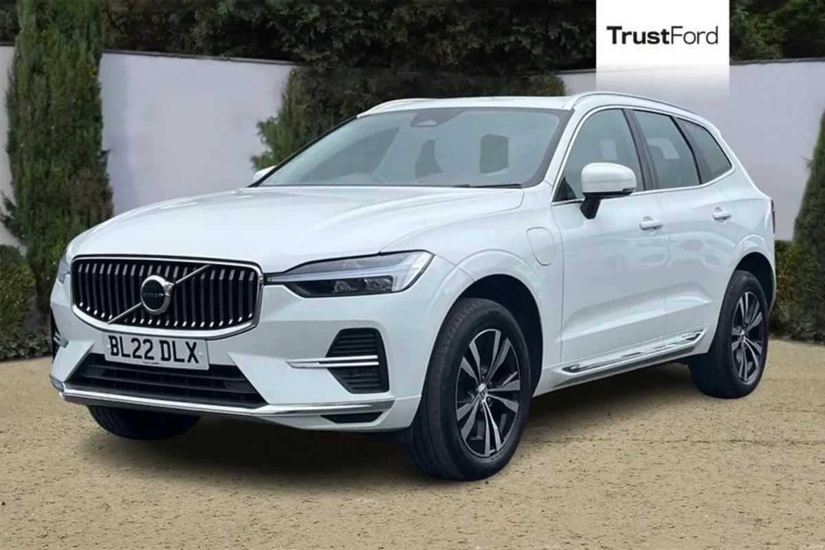 Volvo XC60 2.0h T6 Recharge 18.8kWh Core SUV 5dr P - Image 5