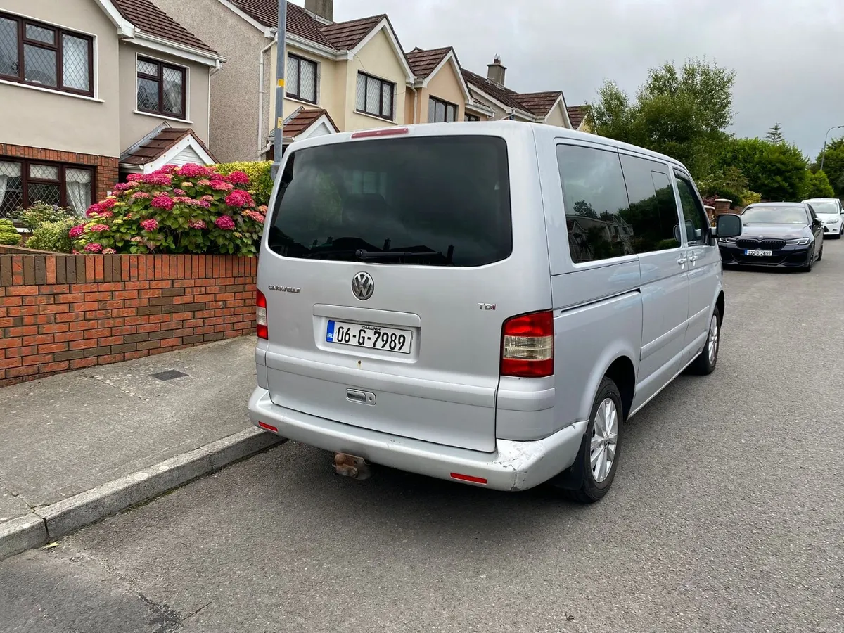 Volkswagen Caravelle 2006 - Image 3