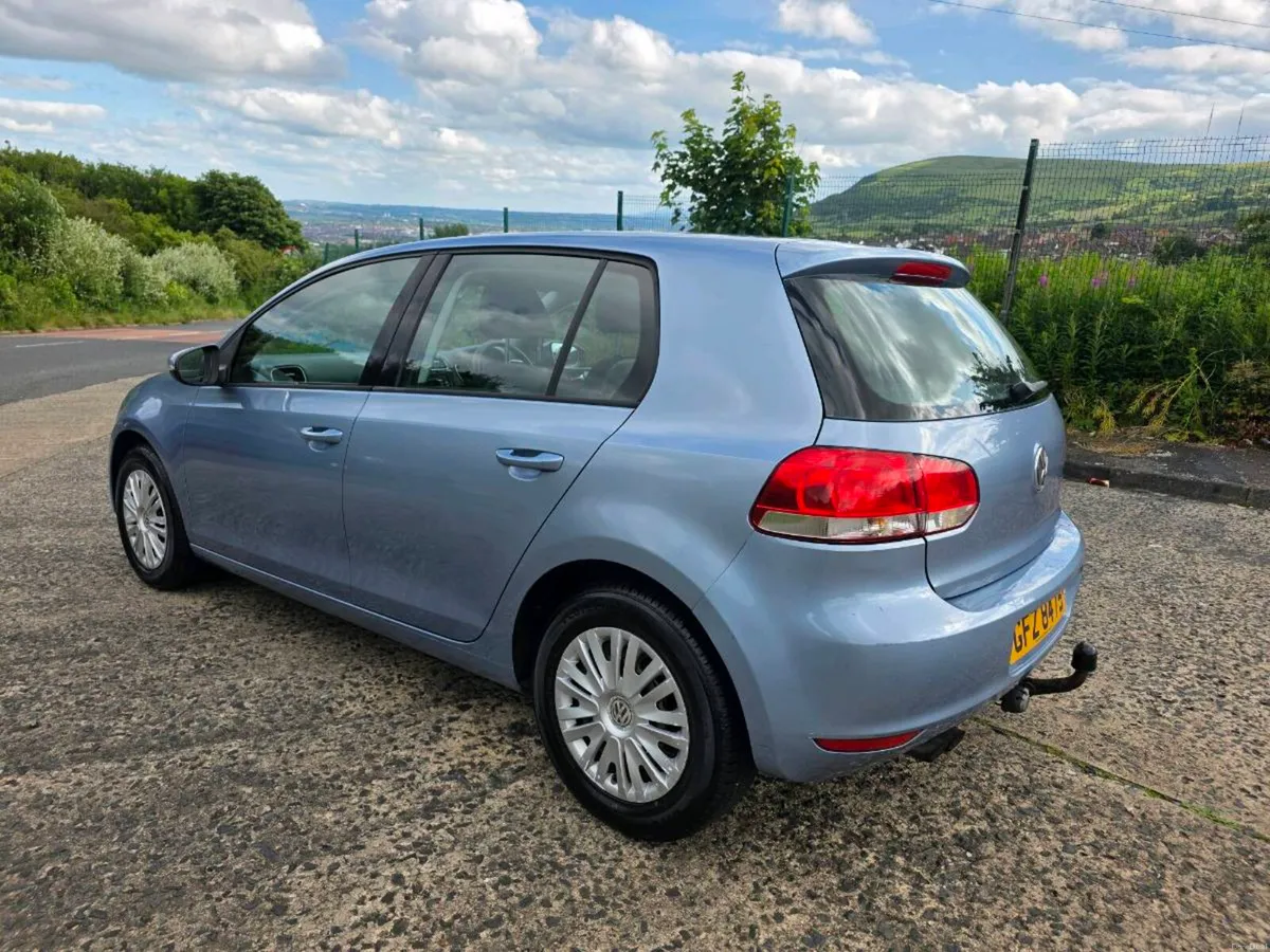 Car - Image 3