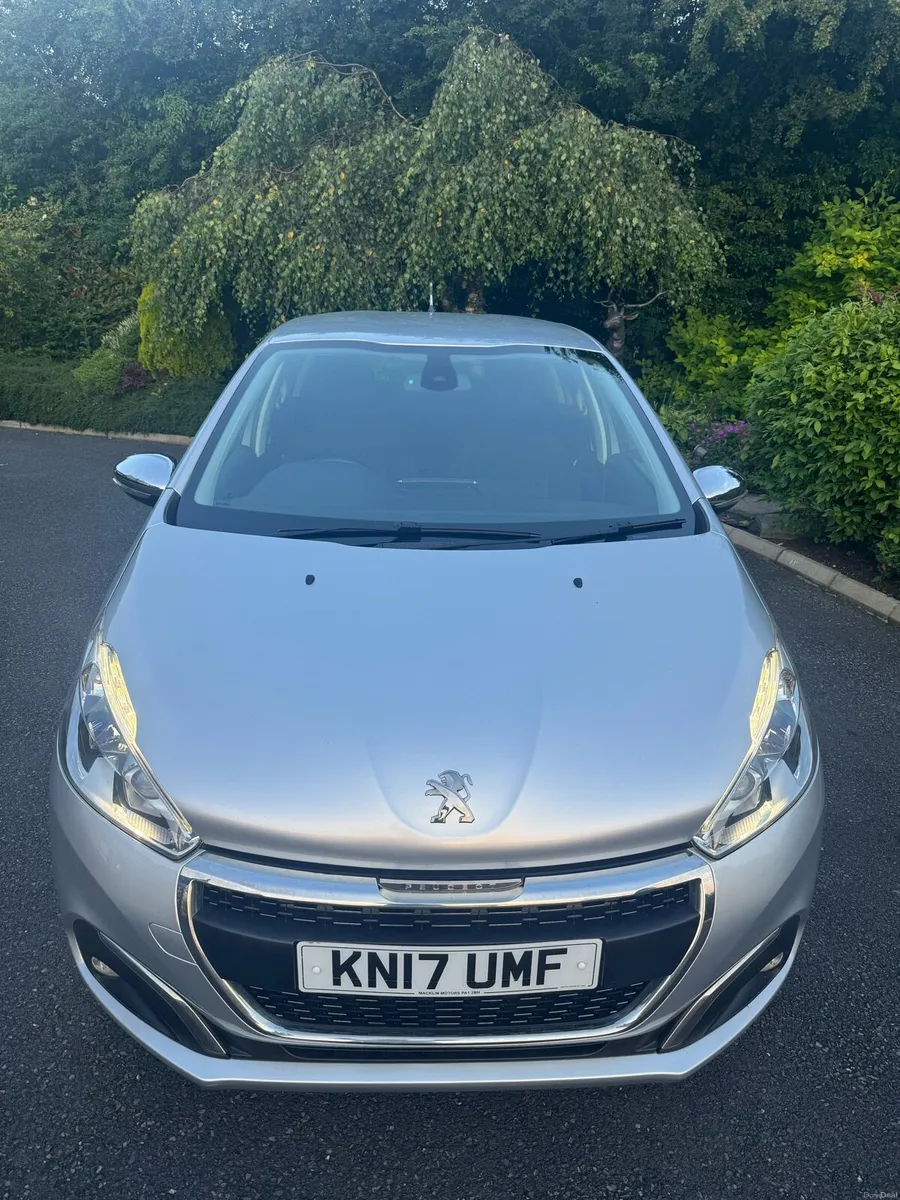 Peugeot 208 Allure Top Spec - Image 4