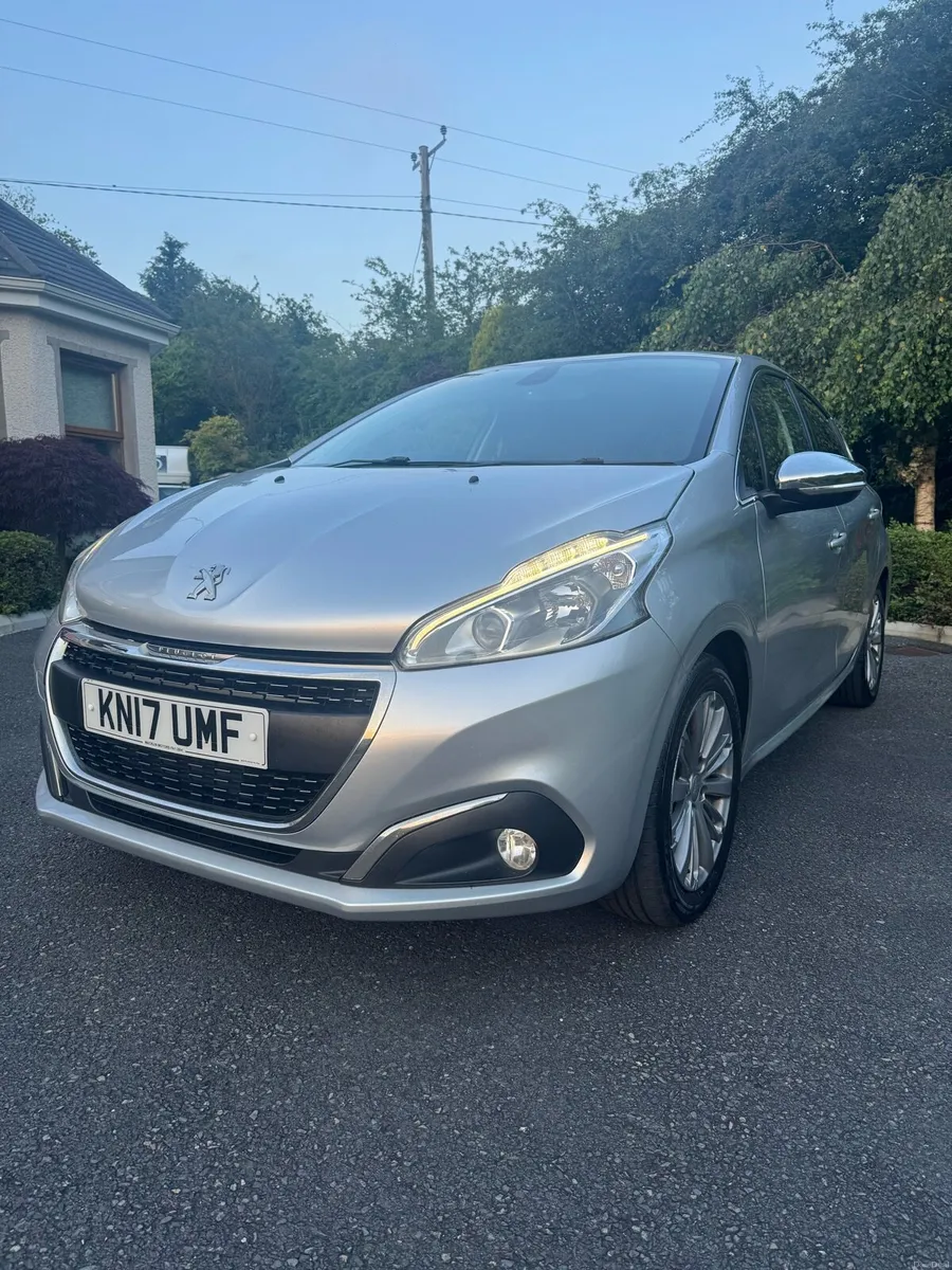 Peugeot 208 Allure Top Spec - Image 6