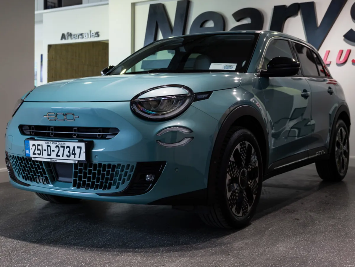 Fiat 600 LA PRIMA 1.2 100HP MHEV - Image 3