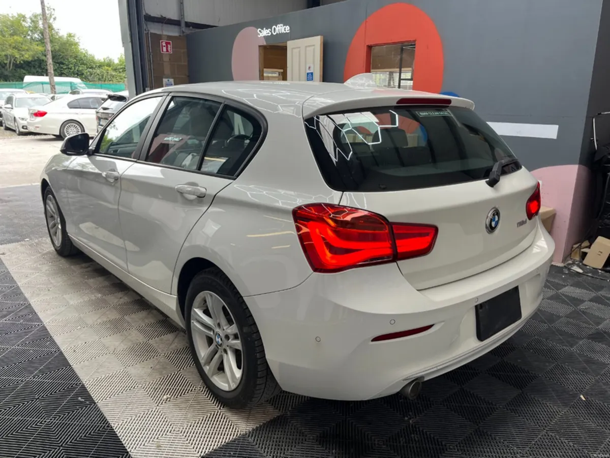 BMW 1-Series 2017 BMW 118D STYLE 2.0 AUTOMATIC / C - Image 4