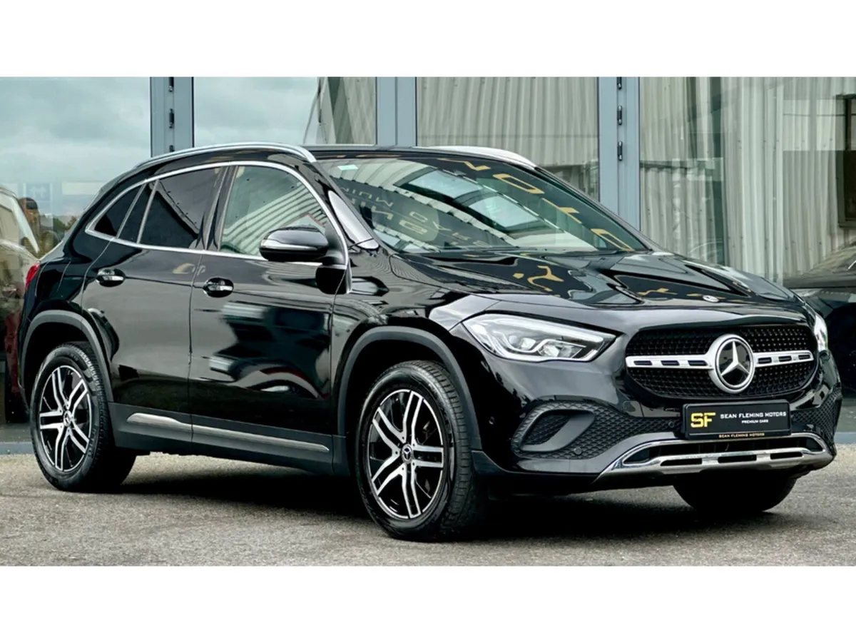 Mercedes-Benz GLA 250 E 5DR AUTO - Image 1