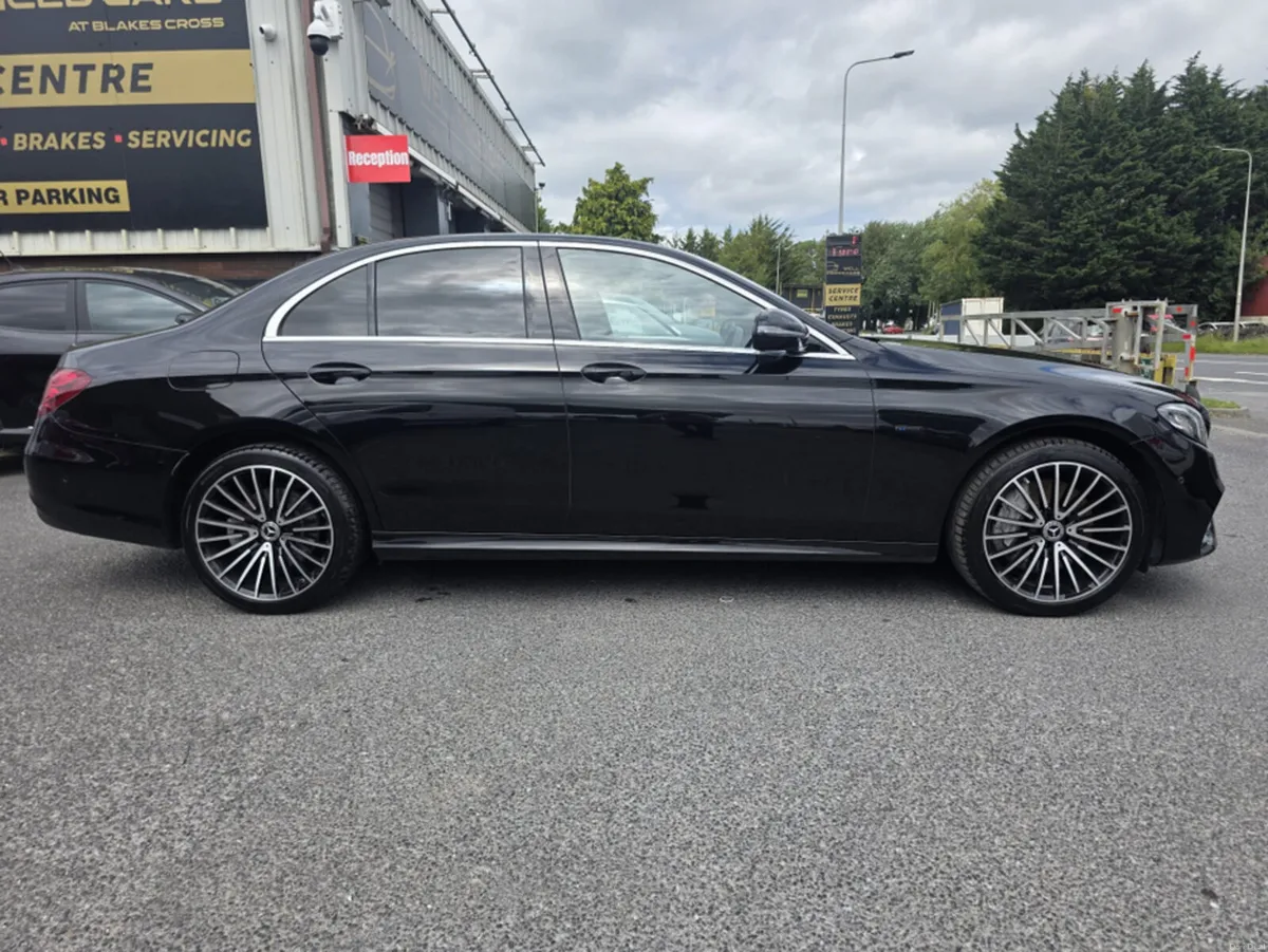 Mercedes-Benz E-Class E SERIES DE AMG LINE 4DR AUT - Image 4