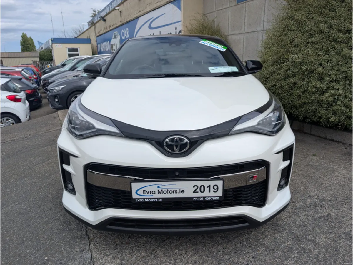 Toyota C-HR GR SPORT AUTOMATIC HYBRID 1.8 PETROL / - Image 2