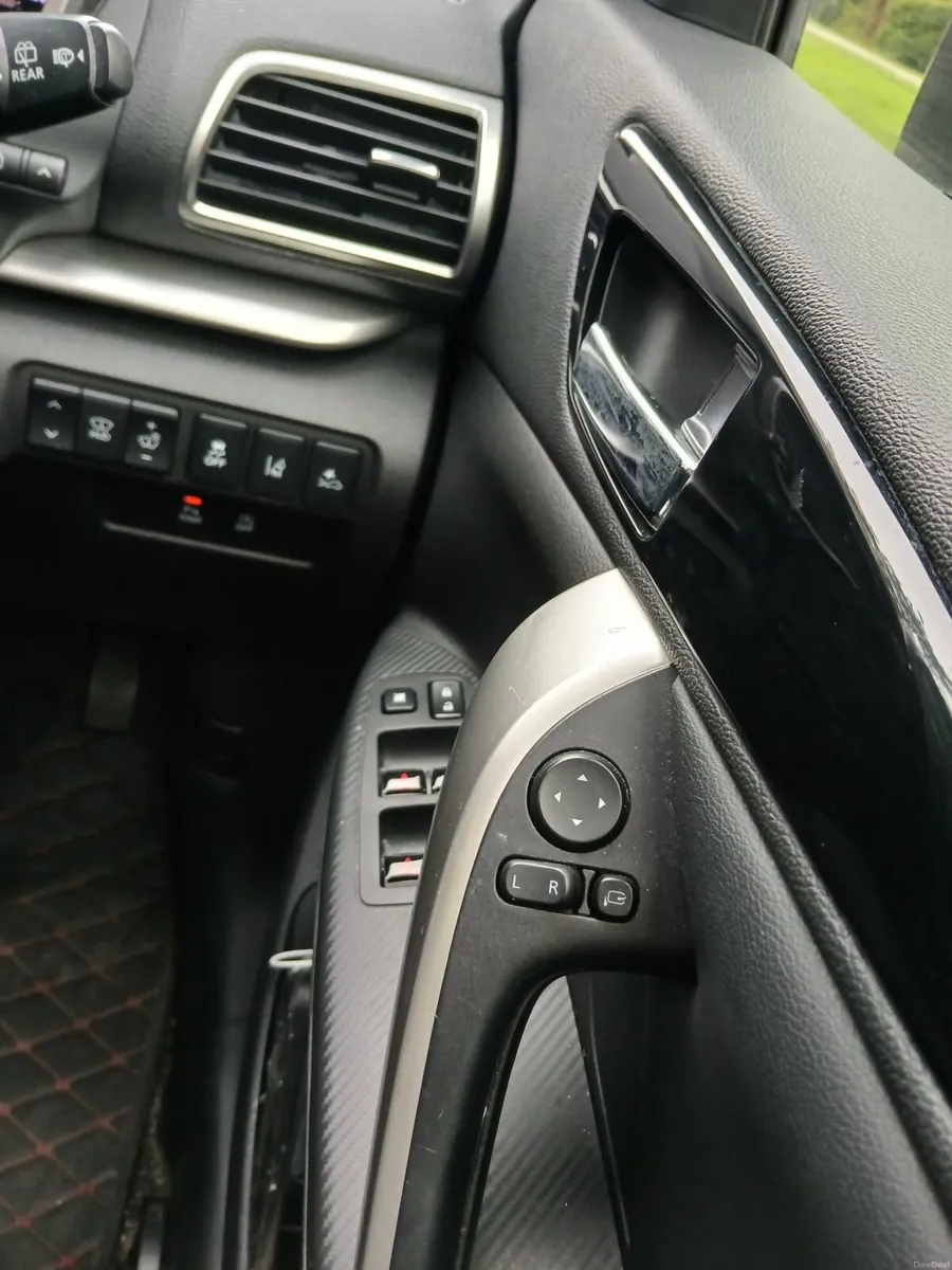Mitsubishi Eclipse Cross 2018 - Image 5