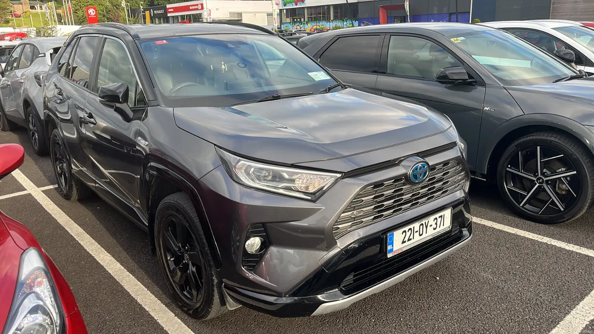 Toyota RAV4 2022**Black edition** - Image 1