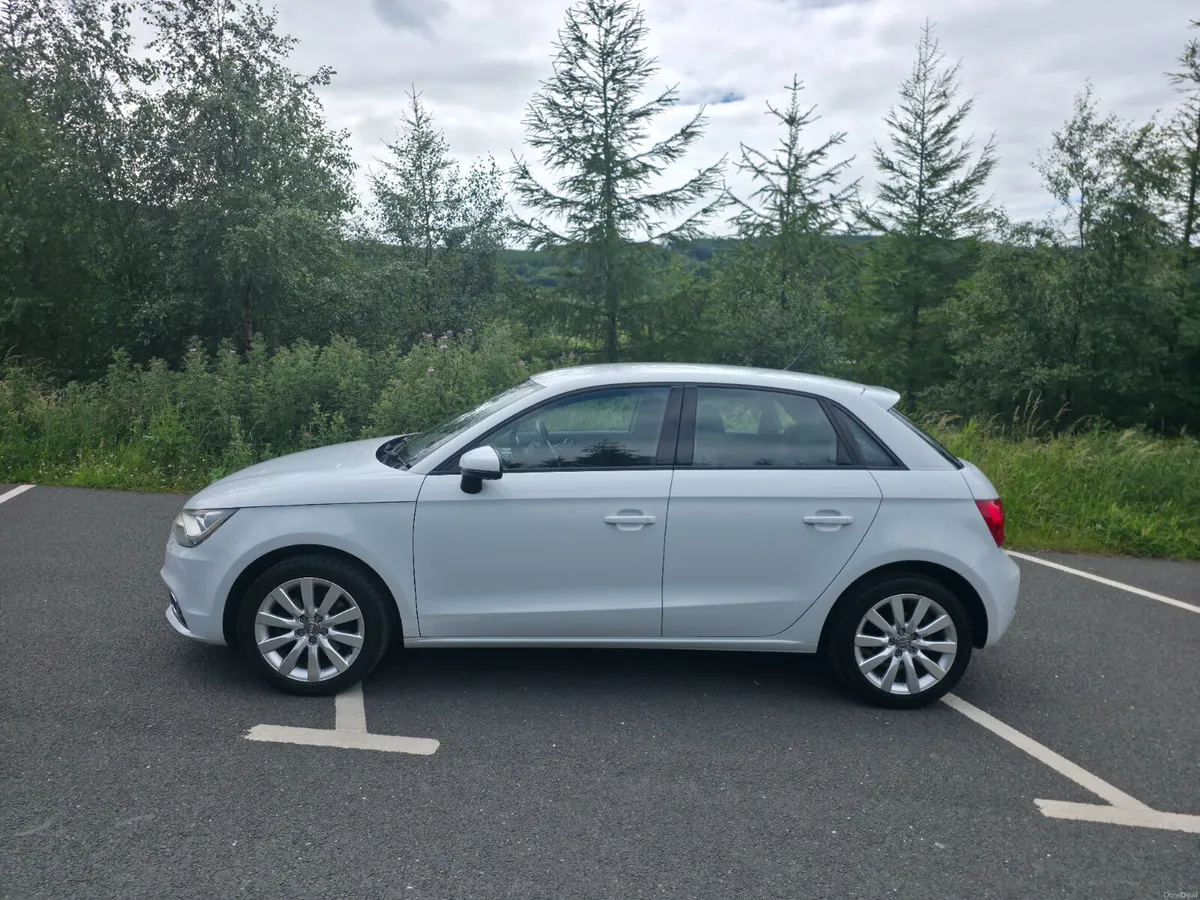 2013 AUDI A1 1.4 TFSI AUTO DUAL TONE LEATHER - Image 3