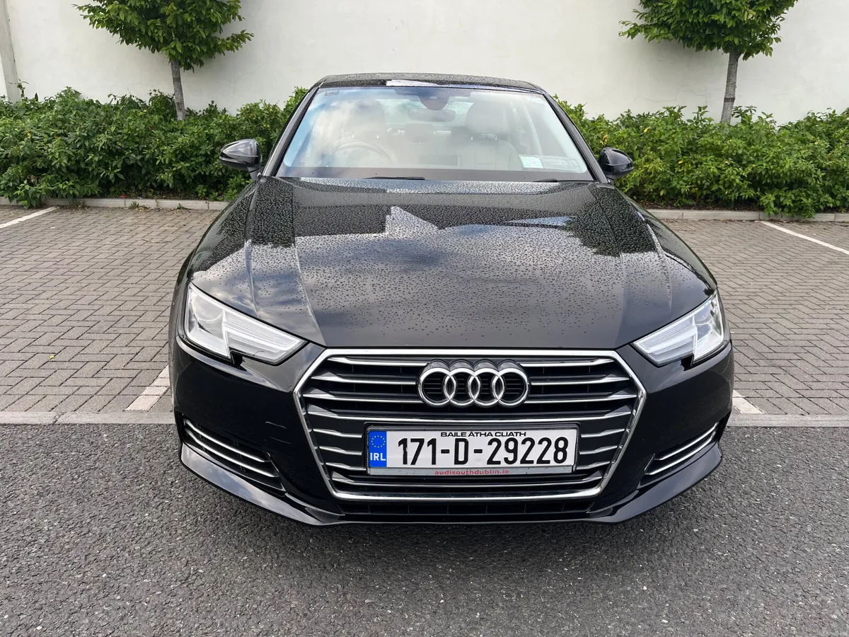 Audi A4 2017, VERY LOW MILEAGE. ONE OWNER. - Image 3