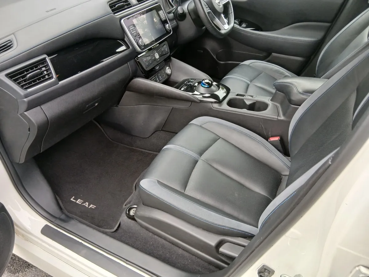 2022 NISSAN LEAF  64 kWH BATTERY - Image 3