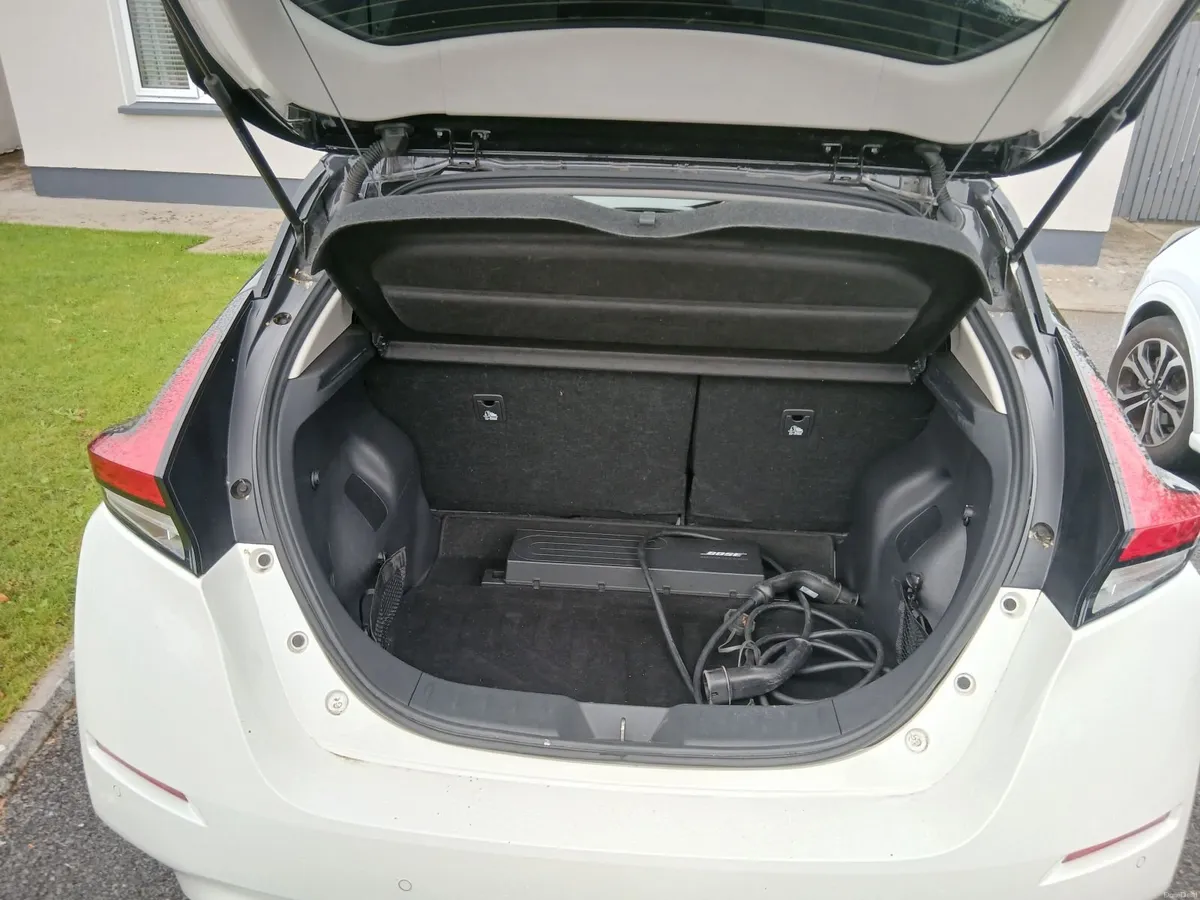 2022 NISSAN LEAF  64 kWH BATTERY - Image 5