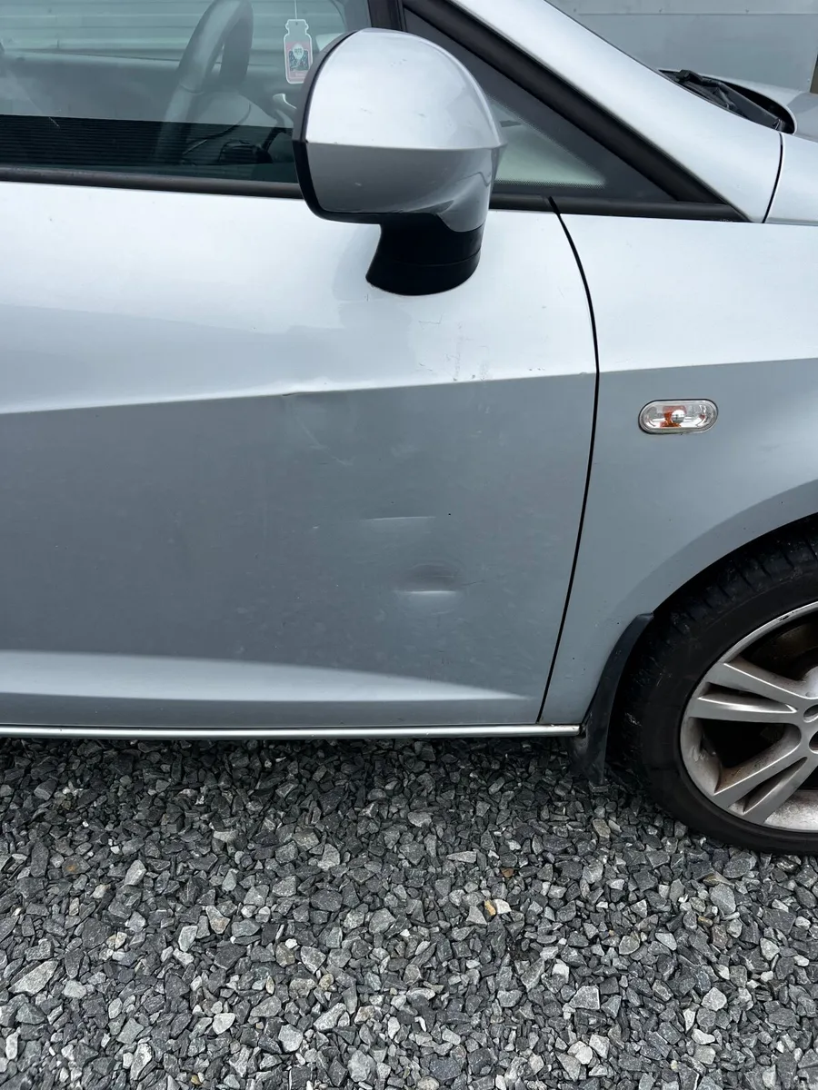 SEAT Ibiza SportCoupe with CarPlay. Under 200k km - Image 3