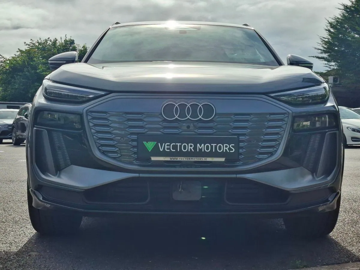 Audi Q6 e-tron S-LINE PERFORMANCE 100KWH SOUND & V - Image 4