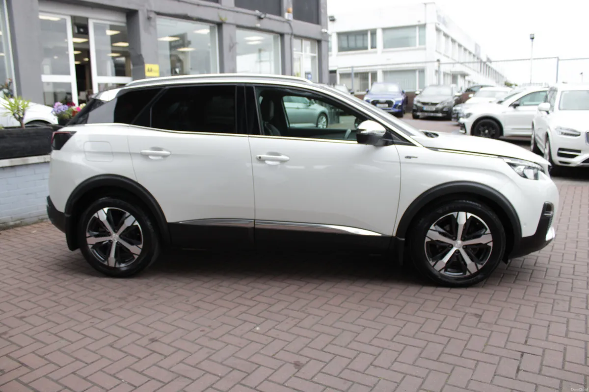 2018 PEUGEOTE 3008 - Image 3