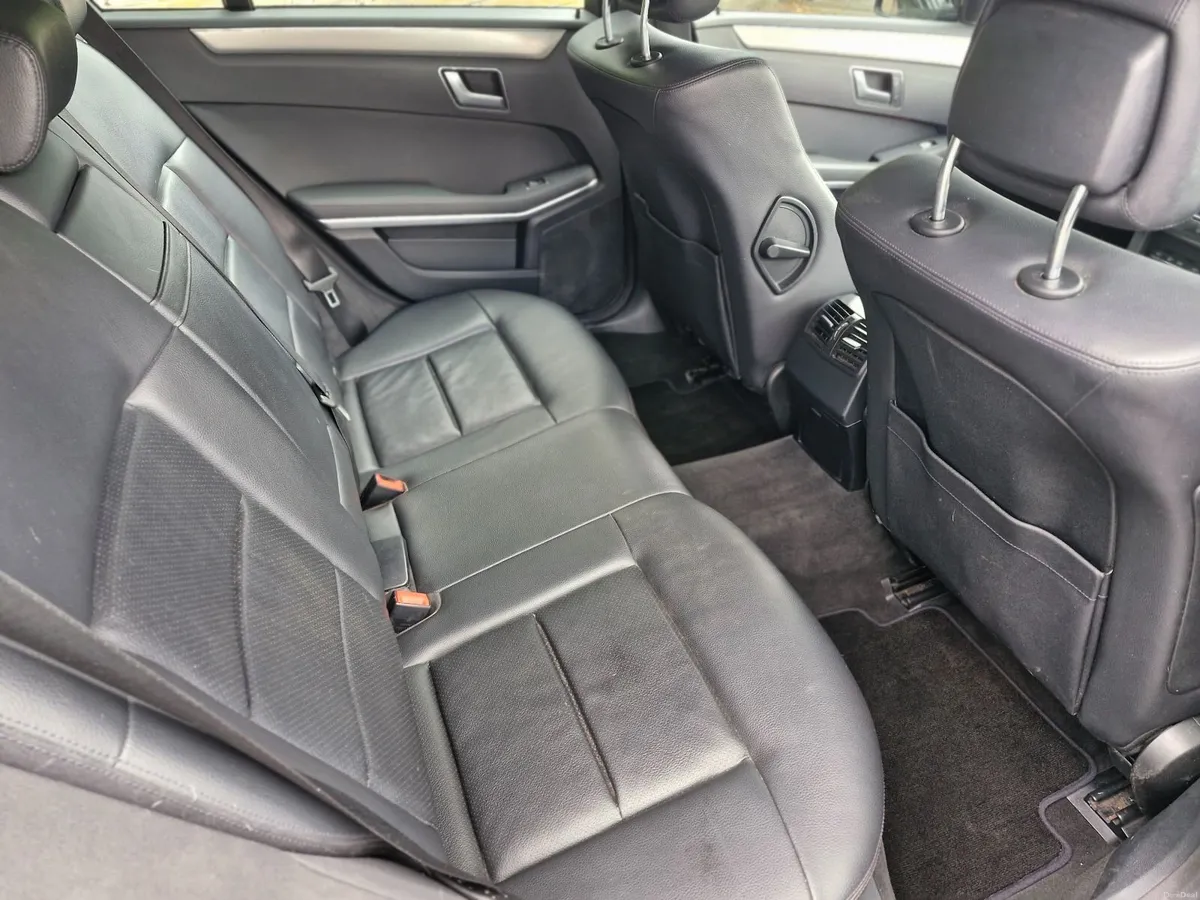 Mercedes-Benz E-Class Automatic - Image 3