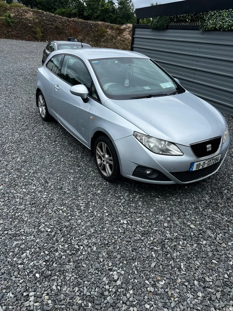 SEAT Ibiza SportCoupe with CarPlay. Under 200k km - Image 1