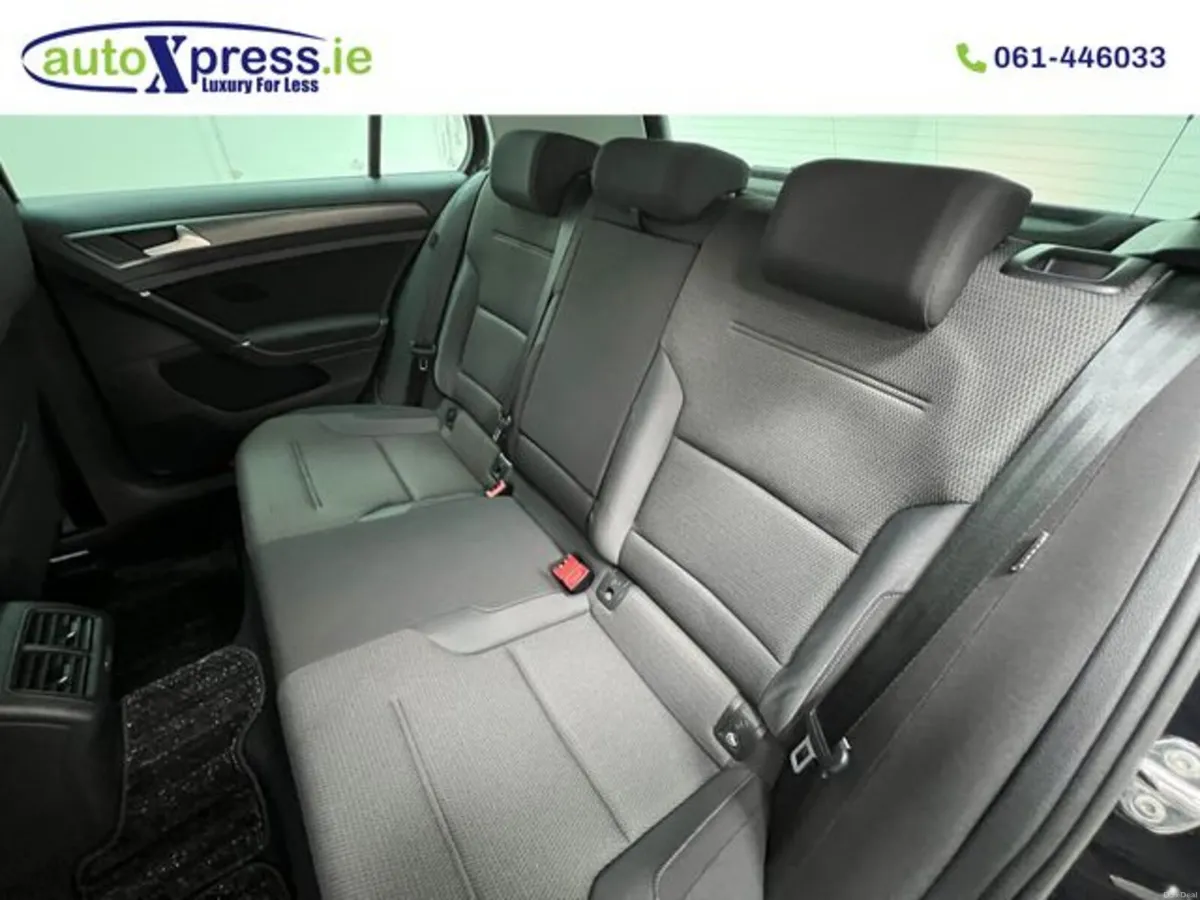 Volkswagen Golf 1.2 TSI COMFORT LINE Automatic, Re - Image 4