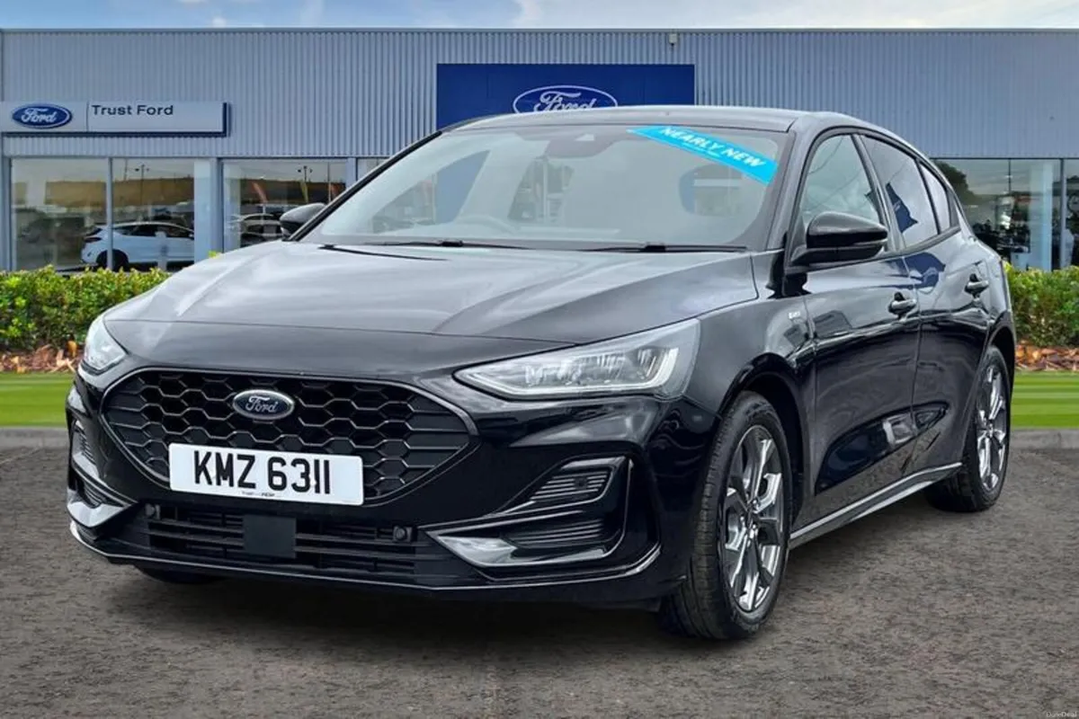Ford Focus 1.0 EcoBoost Hybrid mHEV ST-Line 5dr - - Image 5