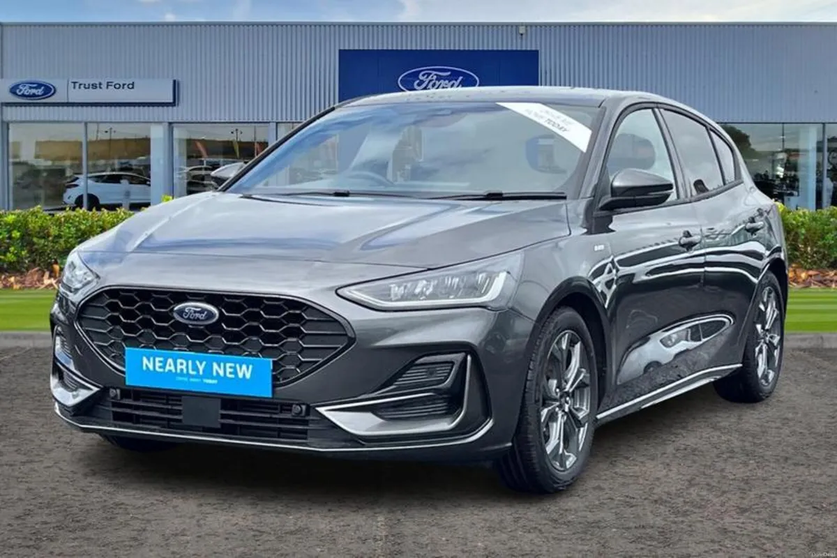 Ford Focus 1.0 EcoBoost Hybrid mHEV ST-Line 5dr - - Image 5