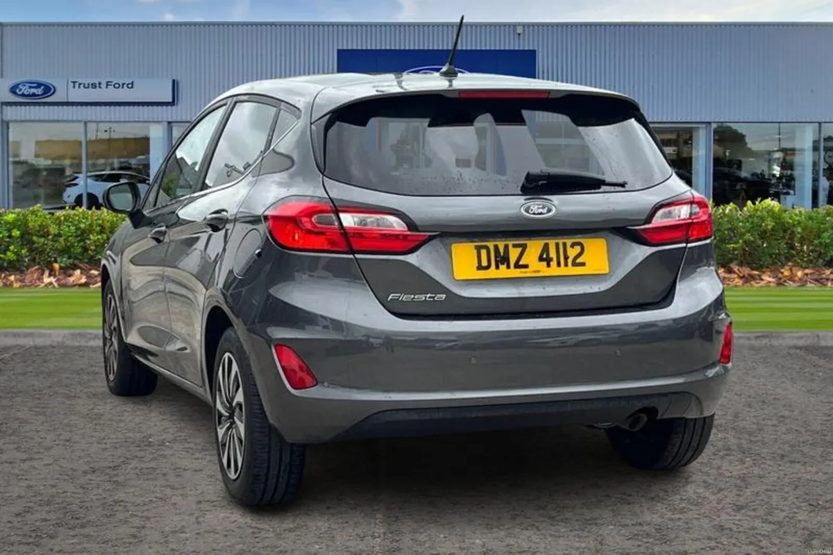 Ford Fiesta Titanium - Image 2