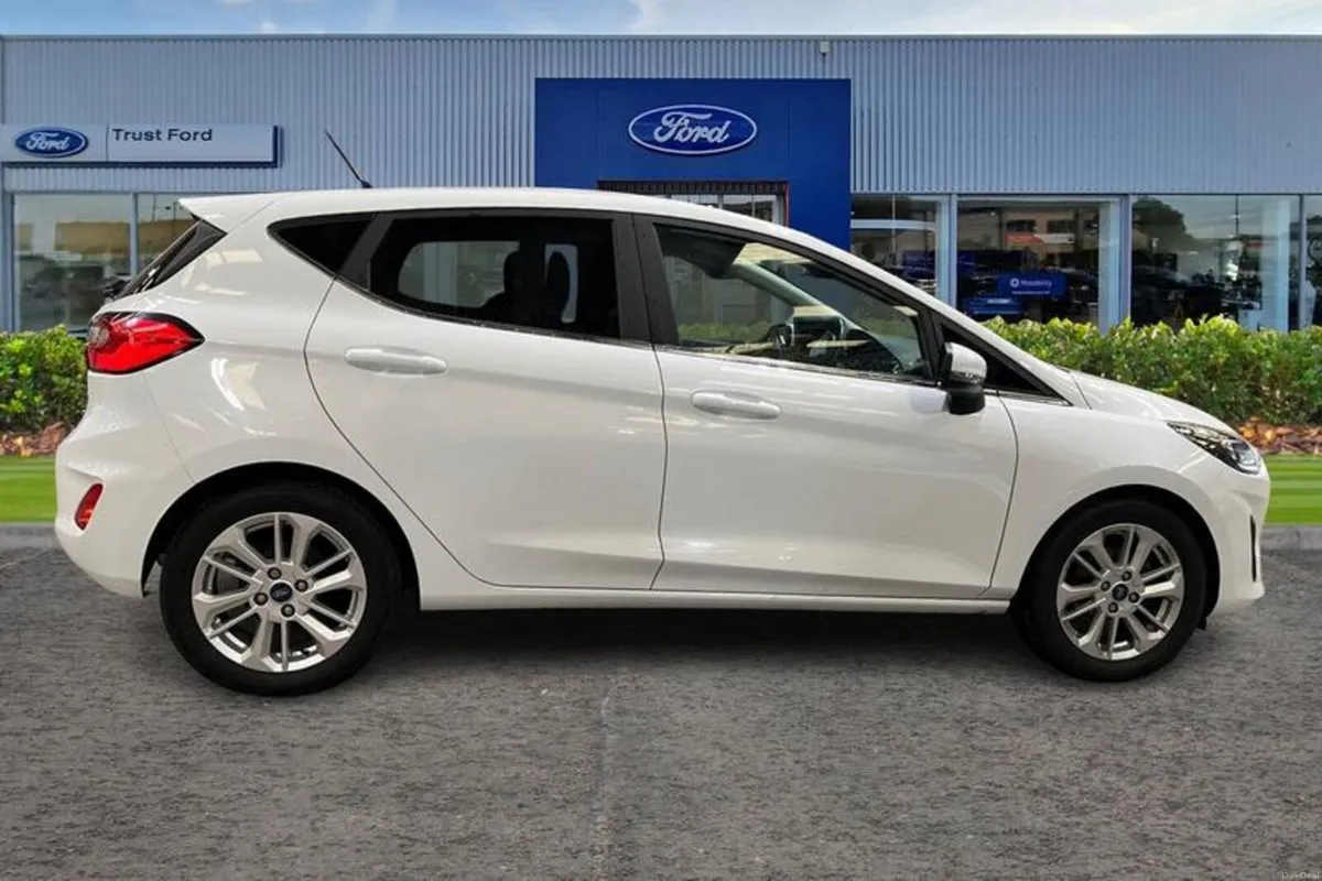Ford Fiesta Titanium - Image 3