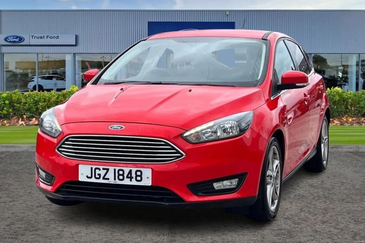 Ford Focus 1.0 EcoBoost 125 Zetec Edition 5dr- Par - Image 5