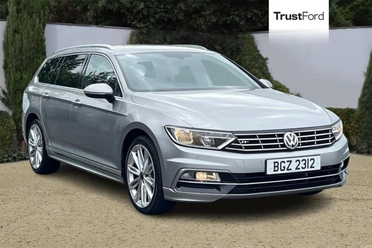 Volkswagen Passat R-Line - Image 1