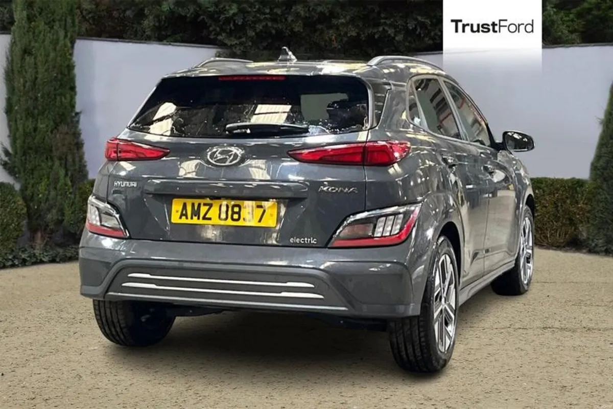 Hyundai KONA Premium - Image 4