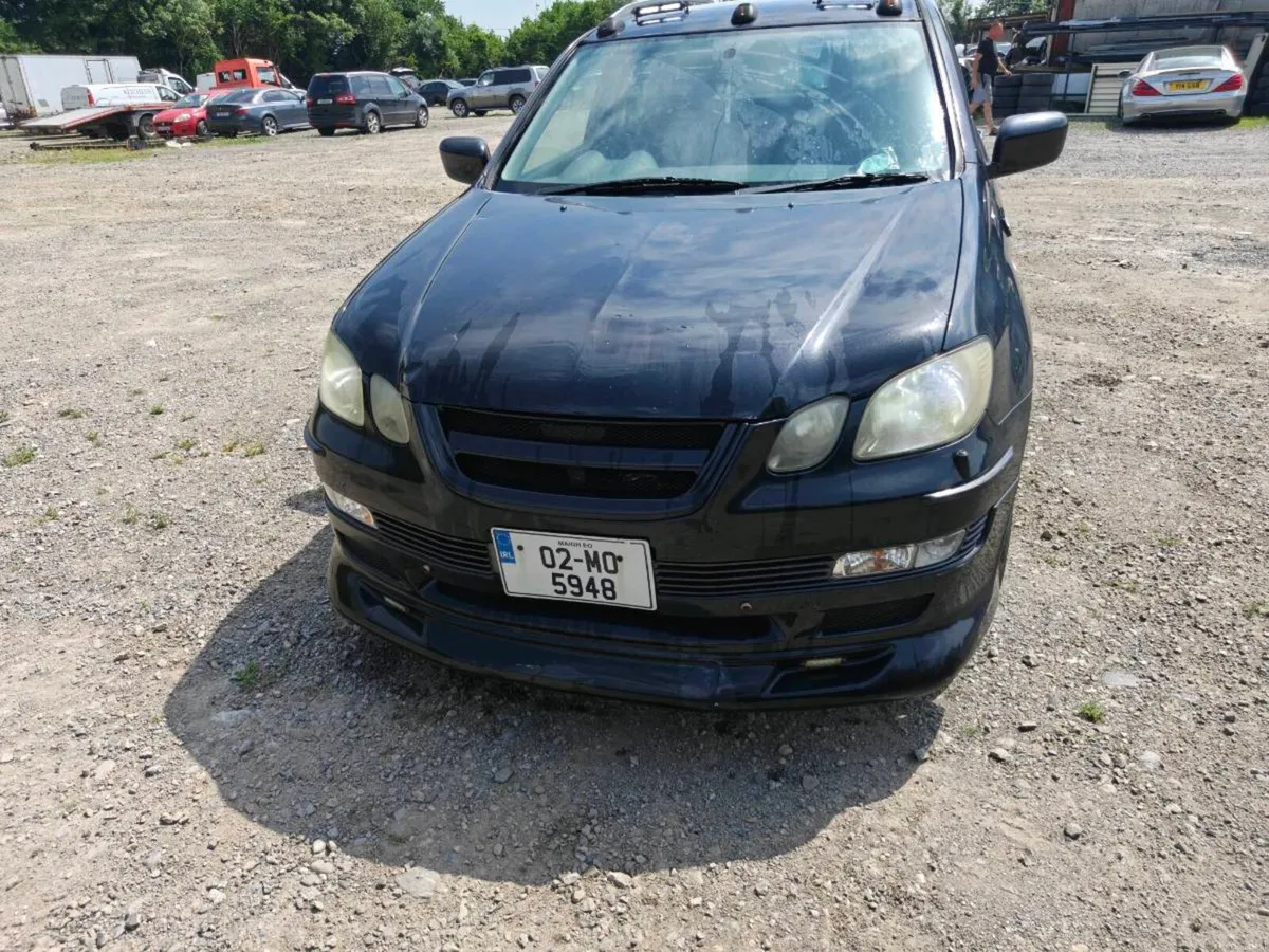 2002 Mitsubishi airtrek - Image 2