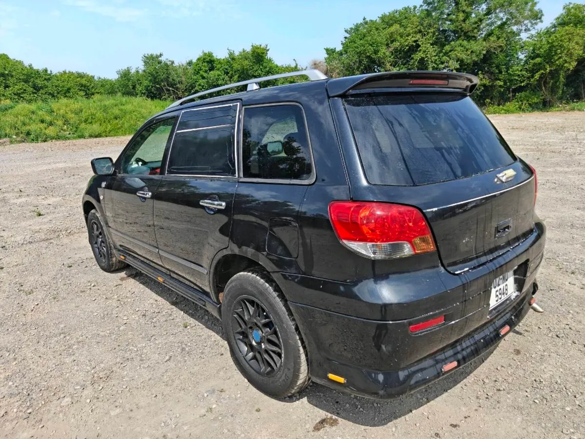 2002 Mitsubishi airtrek - Image 4