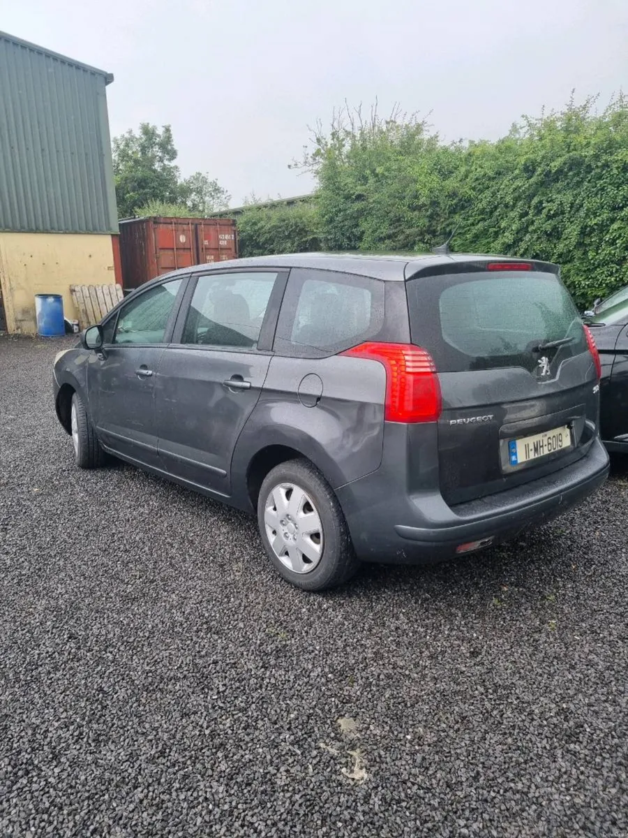 Peugeot 5008 2011,1.6 hdi,Auto - Image 3