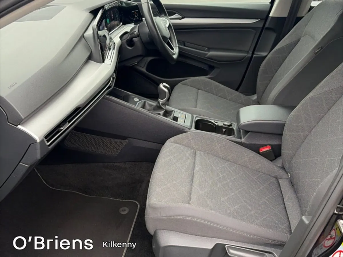 Volkswagen Golf LIFE 1.0 TSI 110 BHP 5DR *1 OWENER - Image 4