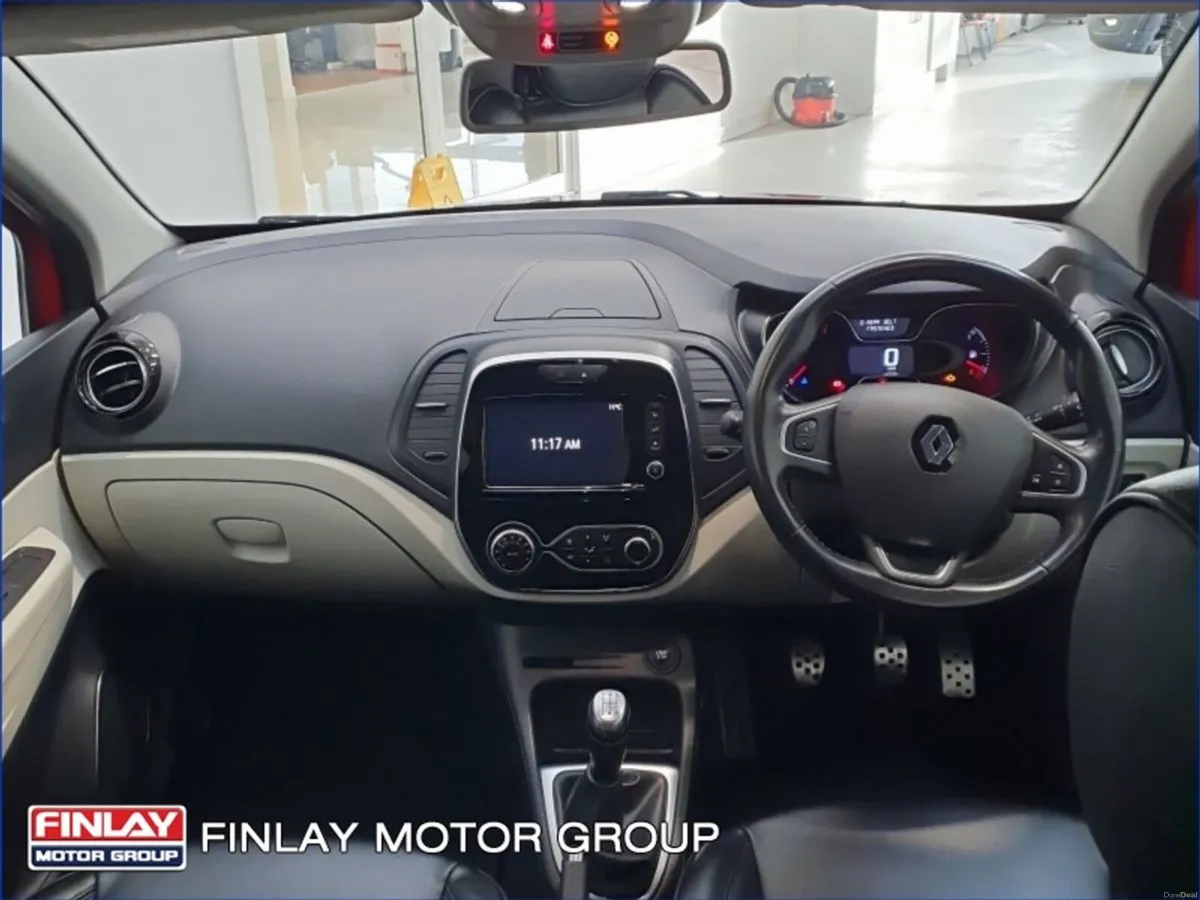 Renault Captur 1.0 GT LINE Black Leather, Heated s - Image 2