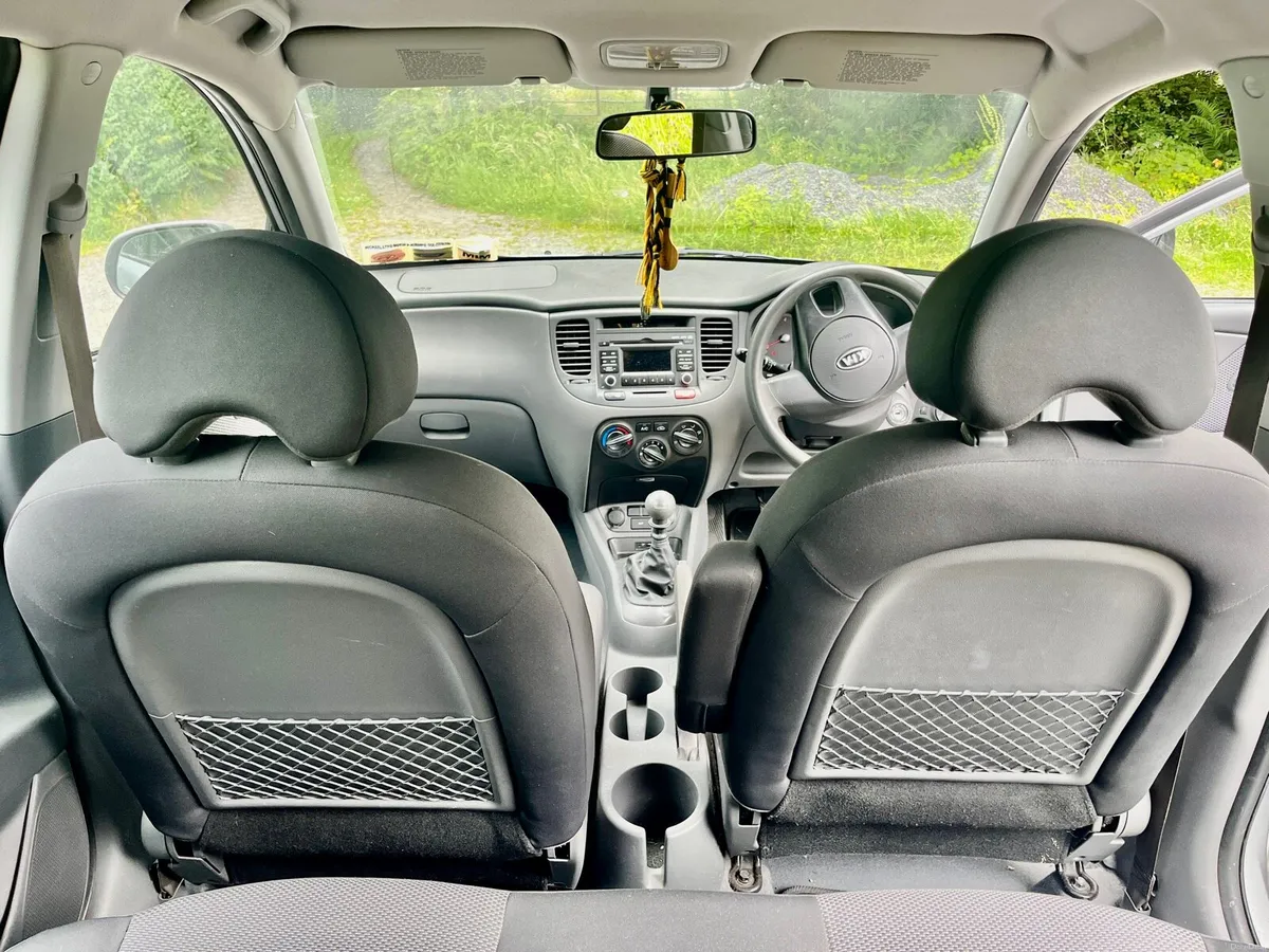 Kia Rio 2011 - Image 4
