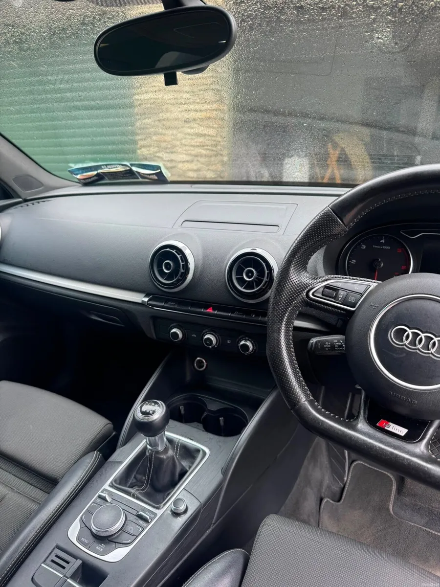 Audi A3Saloon S line - Image 6